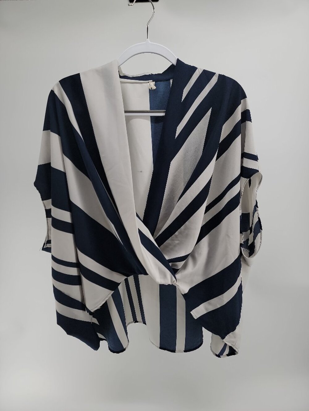 Tyche Navy Ivory Striped Wrap Front Blouse Large Dolman Sleeve Made USA - Picture 3 of 10